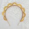Accessoire mariage oriental. Couronne or et perles ivoire.