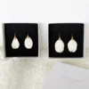 Petit et grand modèle pour ces 2 paires de boucles d'oreilles mariage tendance 2026