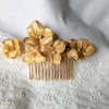 Bijou de cheveux luxe Victoire. Or et strass cristaux. Fleurs façonnées à la main.