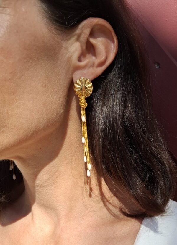 Boucles d'oreilles mariage retro chic. Or et porcelaine froide