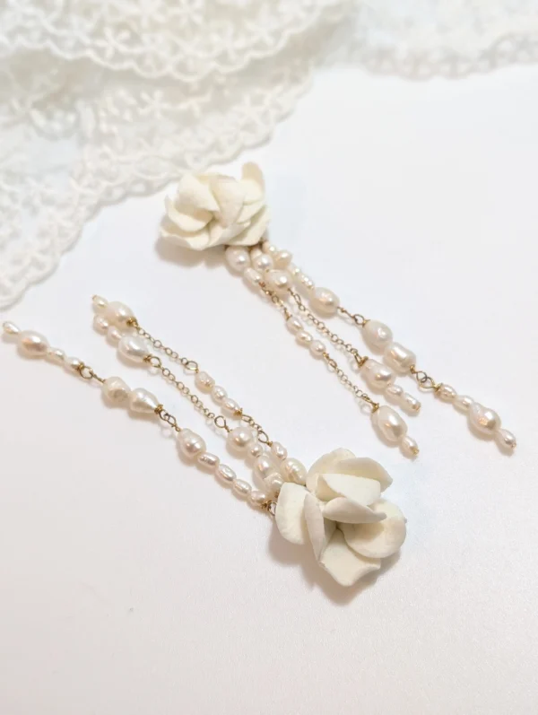 Bijou mariage - boucle d oreille mariage pendante fleur de porcelaine e pendants de perles naturelles